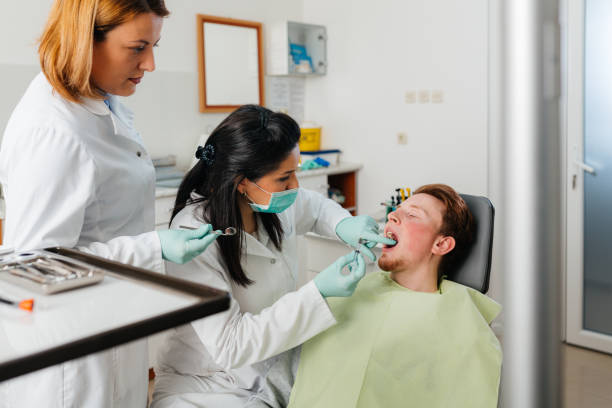 Best Broken or Cracked Tooth Emergency Dentist in Brookville, NY